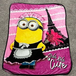Minion blanket, no stains no tears in amazing condition